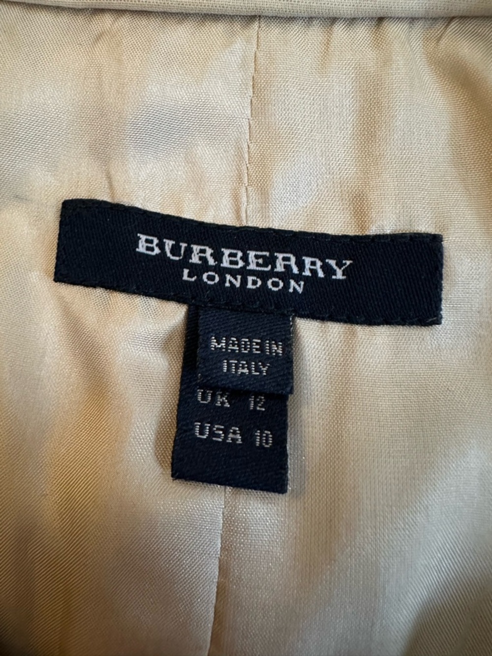 Burberry Khaki Trench Dress— Women’s Size 10 - Picture 13 of 13